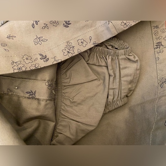 Baby Girl Just one You Dress by Carters 6M NWT - Picture 3 of 4